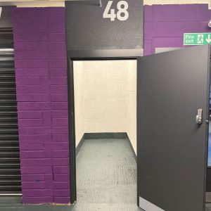 1.3m x 3.4m
