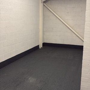 2.9m x 7.3m